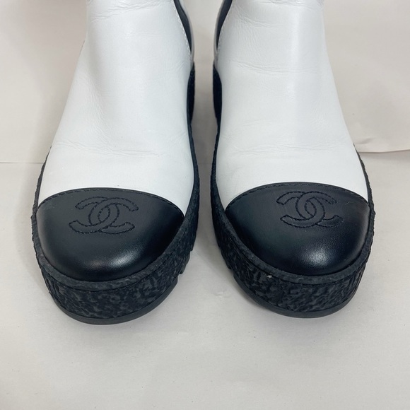 CHANEL Calfskin Cap Toe CC Turn lock Ankle Boots - Picture 8 of 10